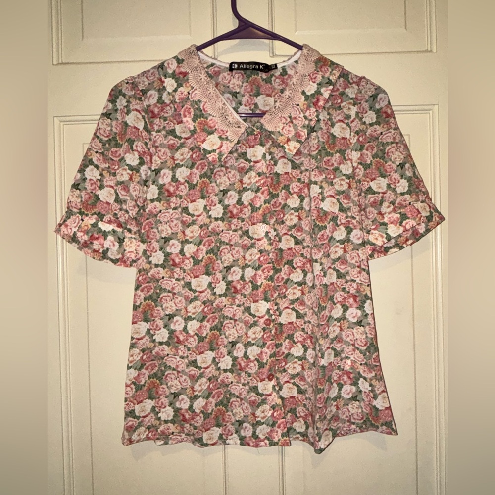 Women’s Pink Floral Blouse lace collared button up short sleeve party preppy fun